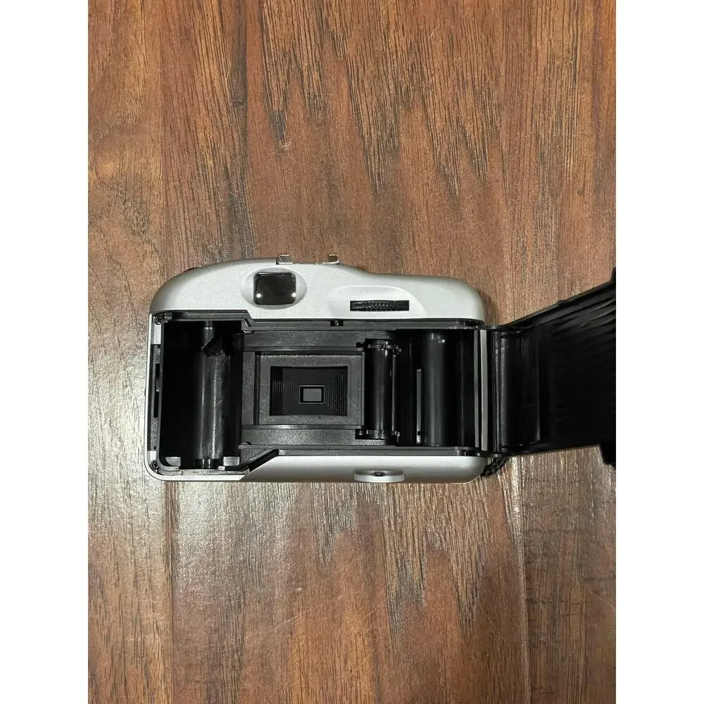 Vivitar IC 400 Point-And-Shoot 35mm Film Camera Retro